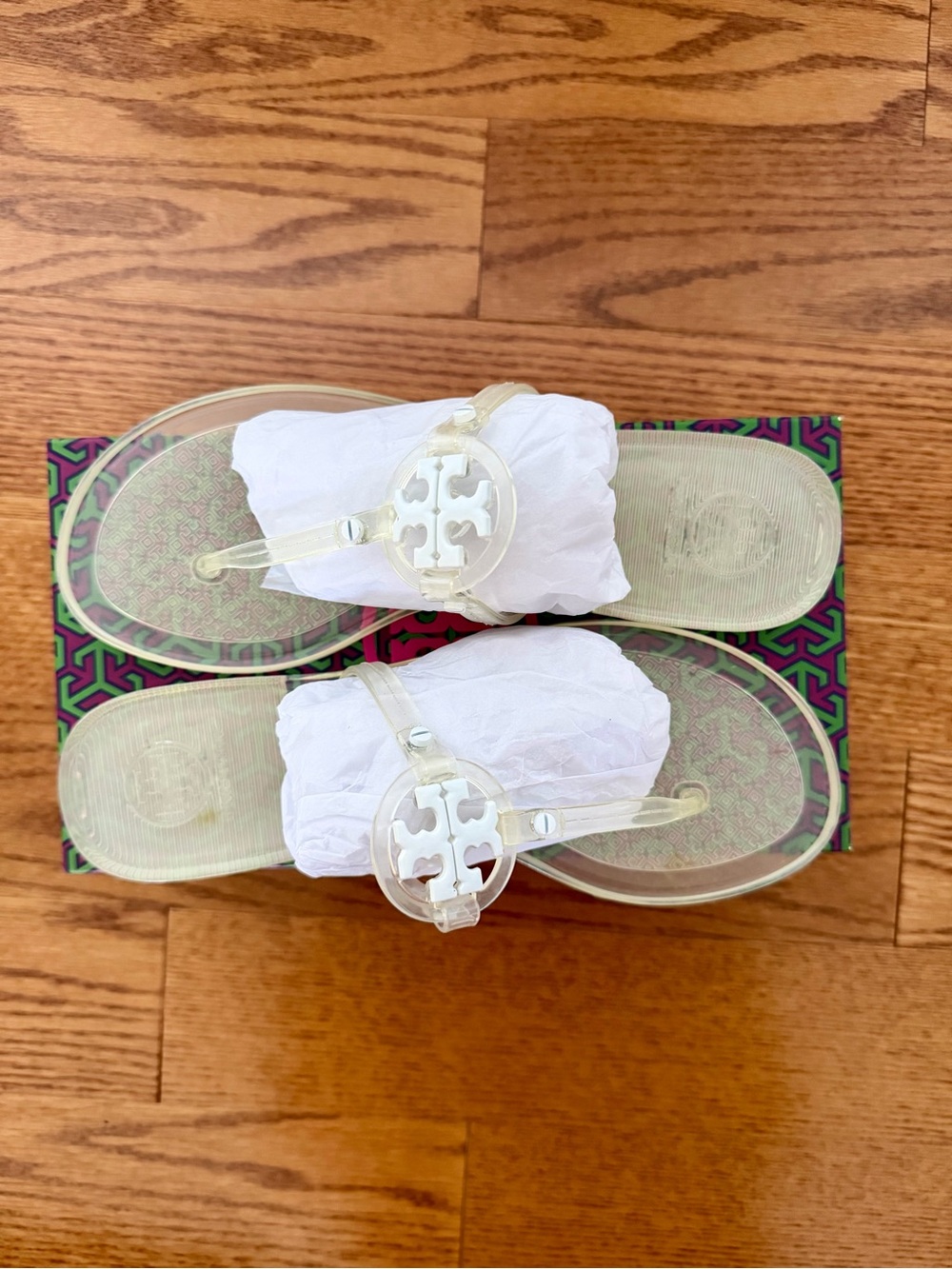 Tory Burch Transparent Jelly Sandals with Gold-Tone Logo - Picture 3 of 5